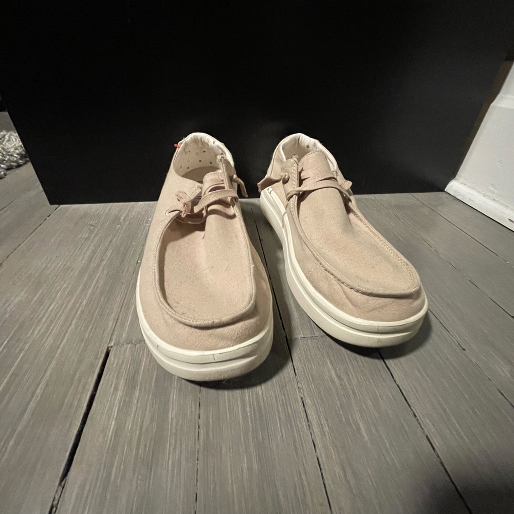 Hey Dude Wendy Rise Chambray sand shell